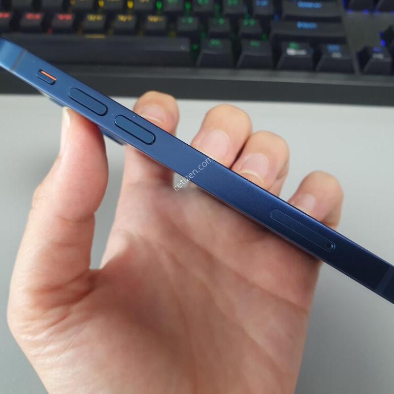 ������12 �̴� / 128GB / ���� / ���͸����� 84%