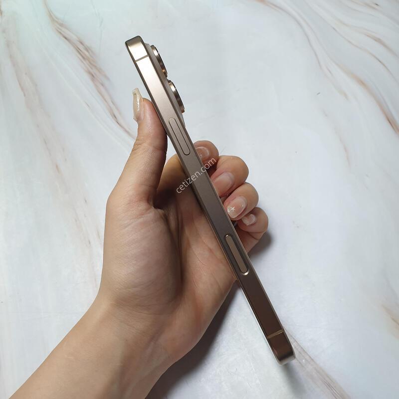 ������ 16���θƽ� ����ƮƼŸ�� 512G ������ �Ǹ��մϴ�