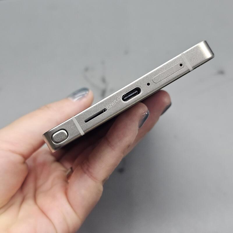 �Ｚ ������ S25��Ʈ�� 256GB ƼŸ���׷��� �ڱ��� ��SSSS�� ���⽺,������,���ܻ� �߰���