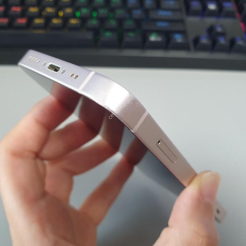 ������13 �̴� / 128GB / ��ũ / ���͸����� 65%
