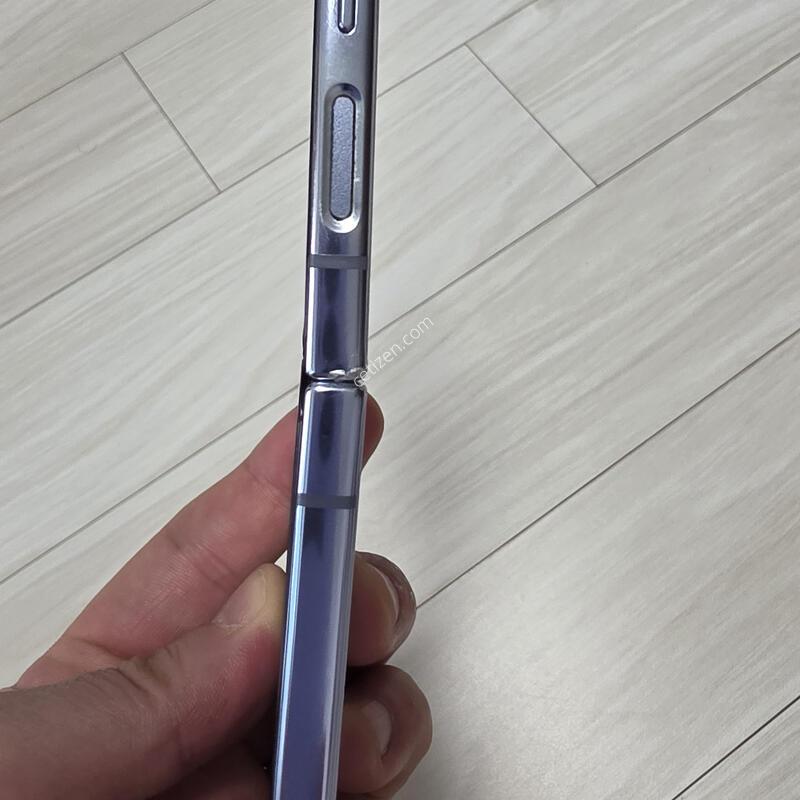 �޴���