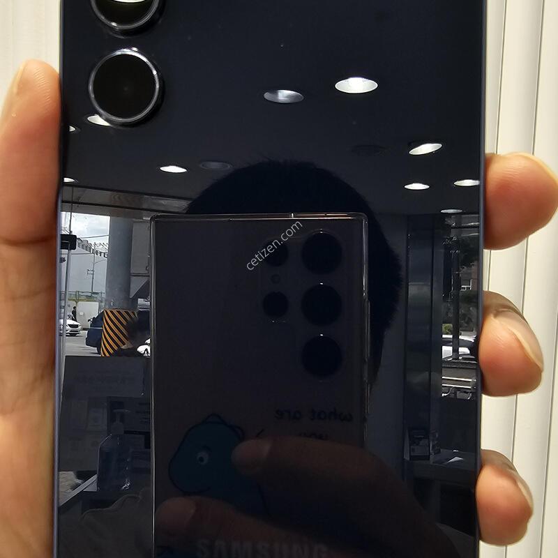 ������ ����5  SM-A556S