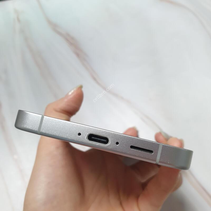 LG ������ S24FE �׷��� 256G A�� �Ǹ��մϴ�
