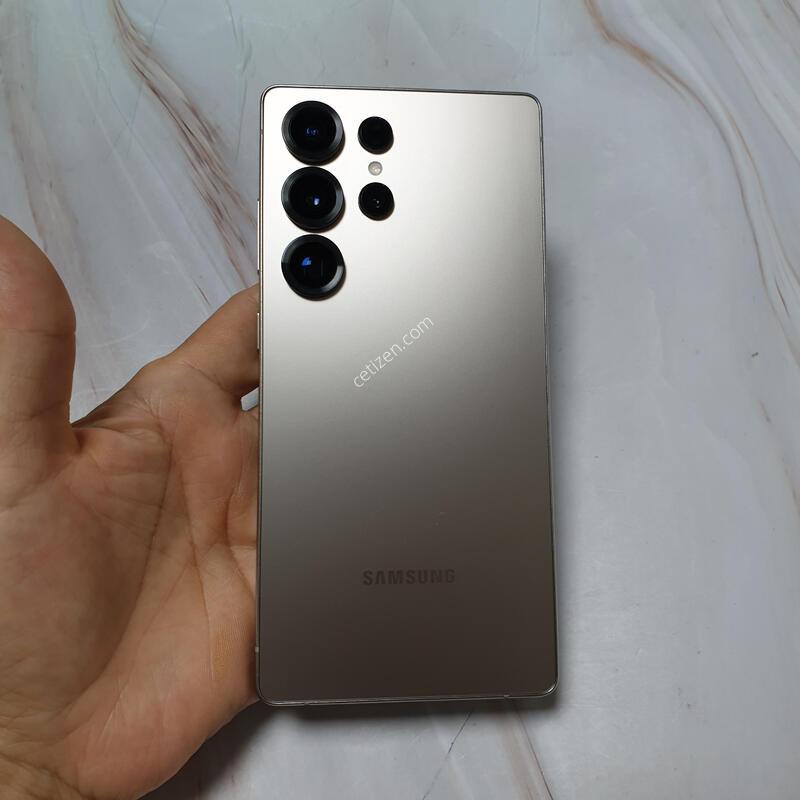 LG ������ S25��Ʈ�� ƼŸ���׷��� 512G A�� �Ǹ��մϴ�