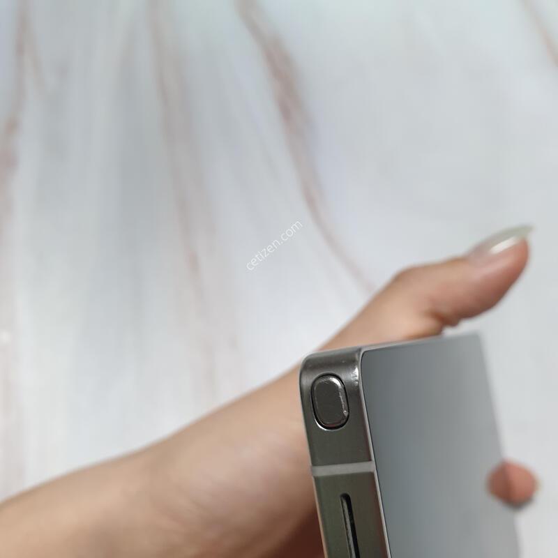 LG ������ S25��Ʈ�� ƼŸ���׷��� 512G A�� �Ǹ��մϴ�