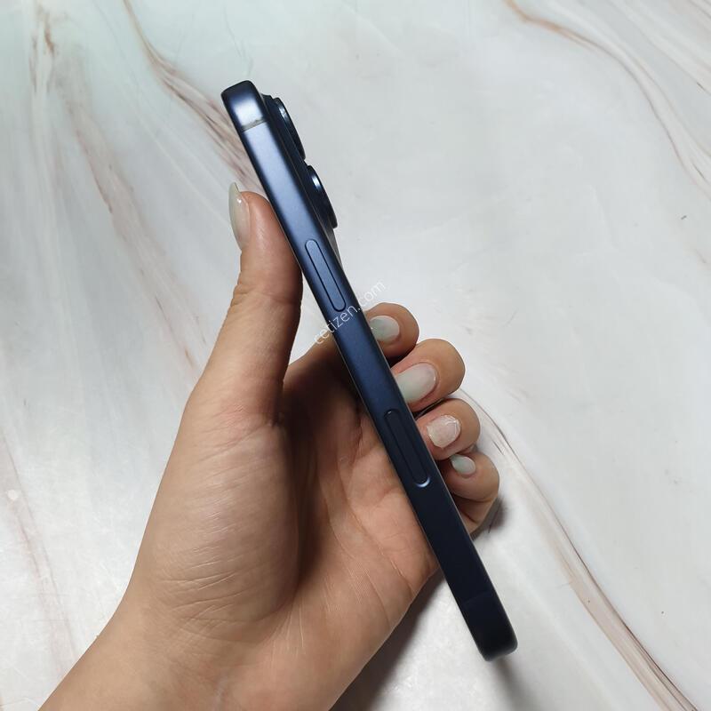 ������17���� ������ 256G ������ �Ǹ��մϴ�