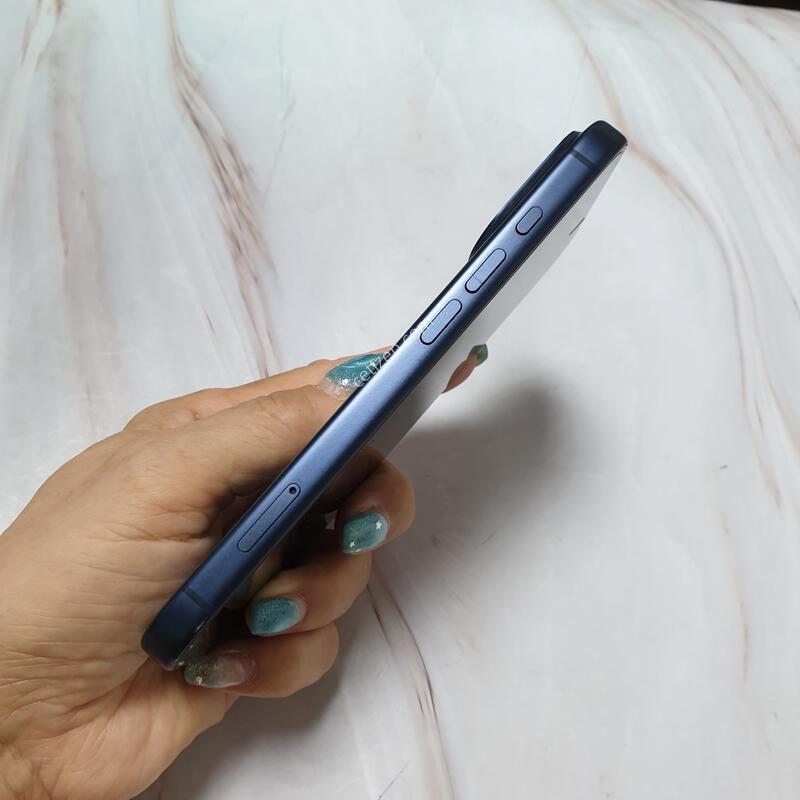 ������17���� ������ 256G ������ �Ǹ��մϴ�