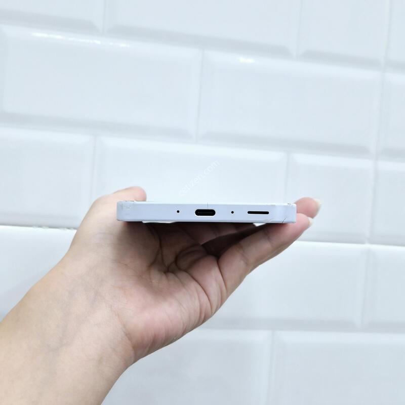 ������A35 ���̽����� 128GB