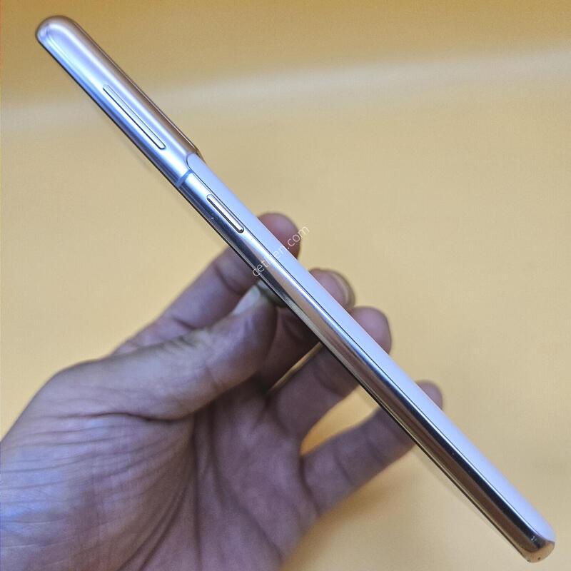 [���۱�]������S21 �ֻ������� 256G ��ũ ����� �߰���