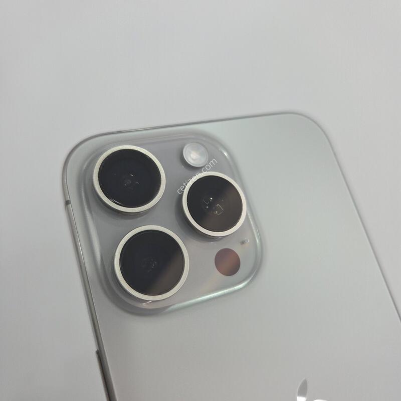 ������15���θƽ� 256GB SSS��