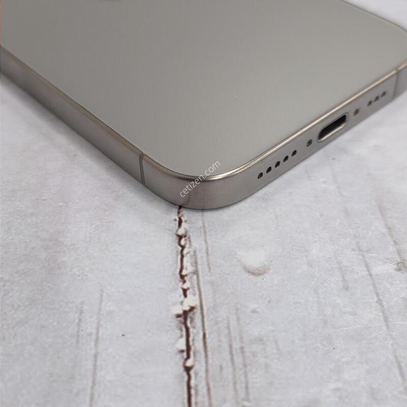15���� 256GB