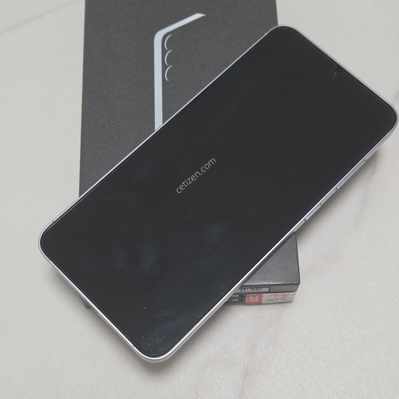 ������S25 �÷��� ���̽����� 256GB �˴ϴ� (������ �絵����)