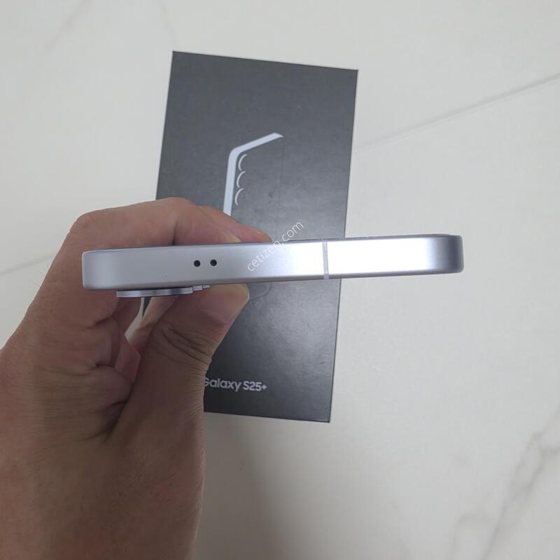 ������S25 �÷��� ���̽����� 256GB �˴ϴ� (������ �絵����)