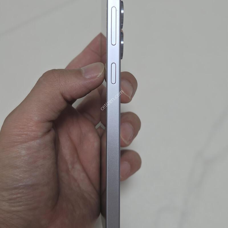 ������S25 �÷��� ���̽����� 256GB �˴ϴ� (������ �絵����)