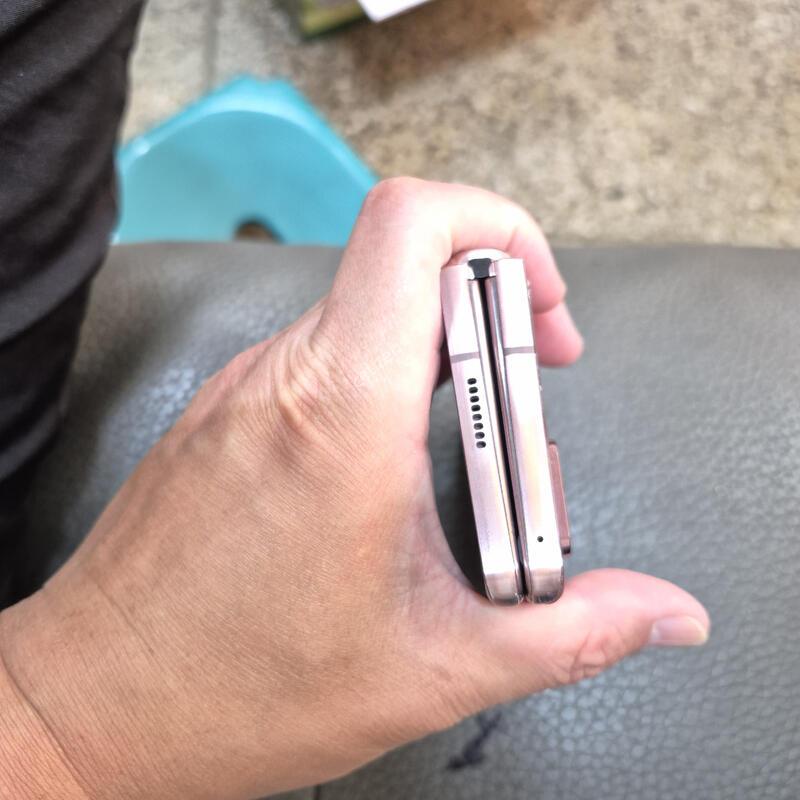 F961N