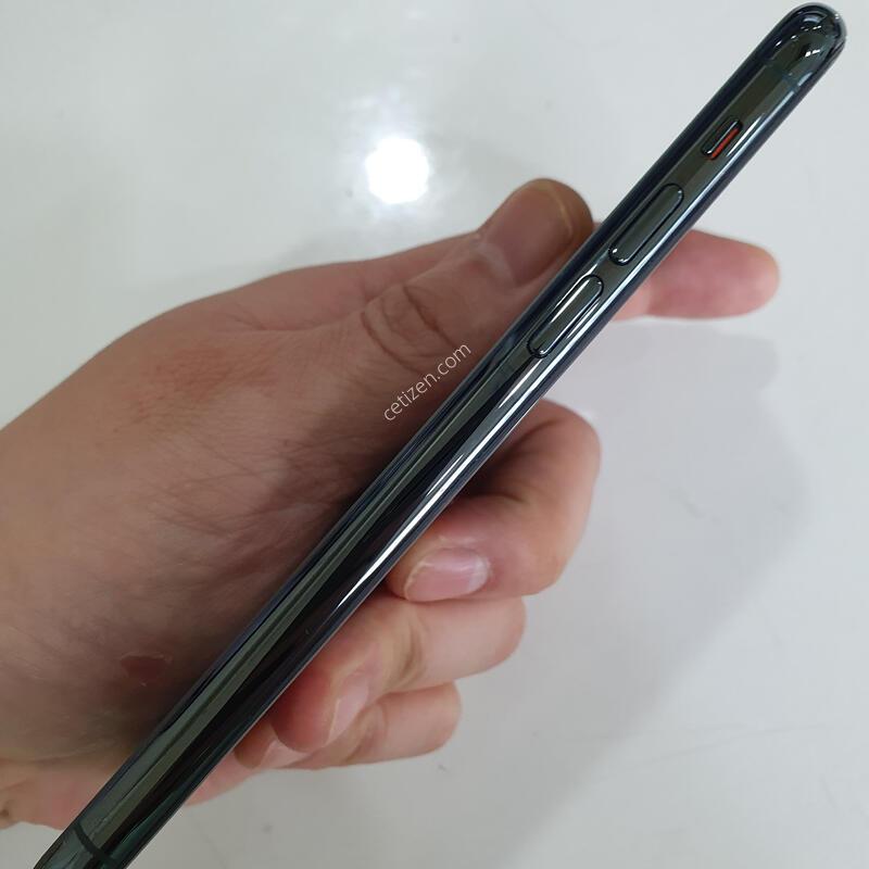 ������11����64G ���ܻ� ���±� �߰��� �����