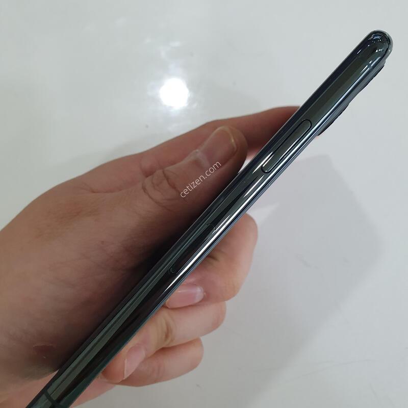 ������11����64G ���ܻ� ���±� �߰��� �����