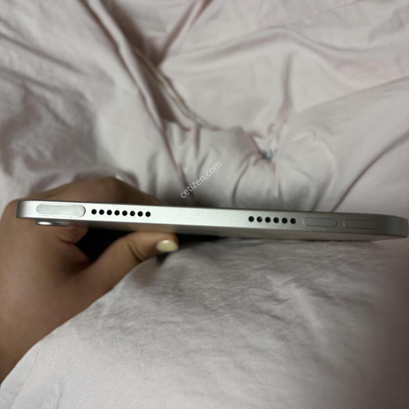 �����е� �̴� A17 Pro (128G, wifi)