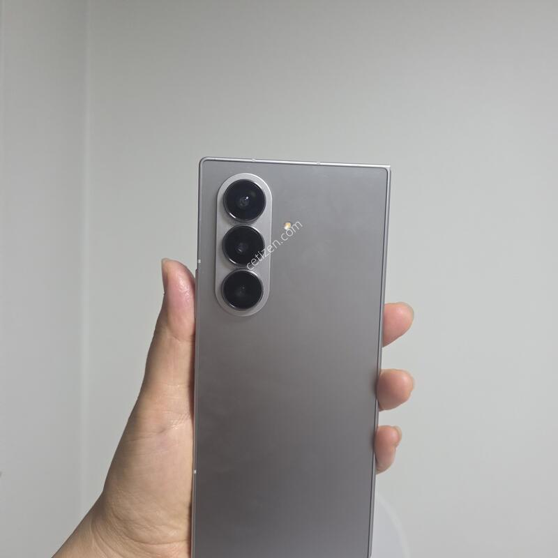 ����7 054