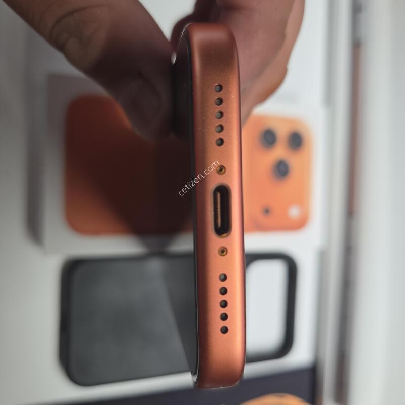 ������ 17���� 256GB �ڽ��� ������
