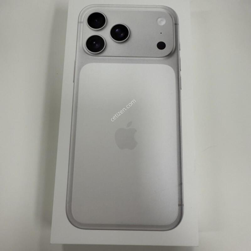 �̰��� ������17���θƽ� 256GB �ܸ��ڱ��� �Ǹ��մϴ�.