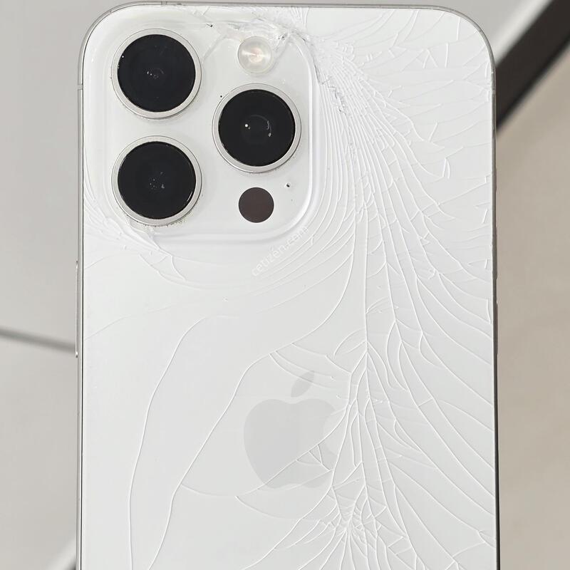 ������ 15 ���θƽ� ȭ��Ʈ 256GB ������Ǹ�