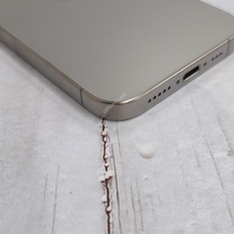 15���� 256GB