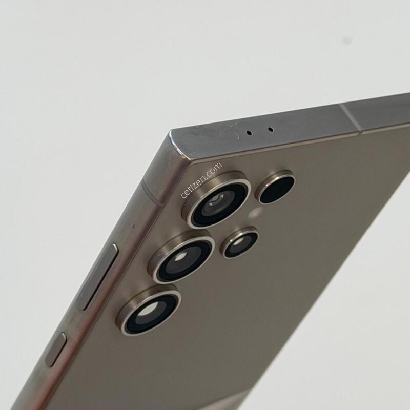 S24��Ʈ�� �׷��̻���