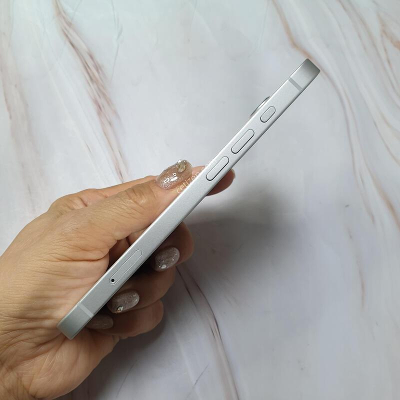 ������16e ȭ��Ʈ 128G S�� �Ǹ��մϴ�-���͸�100%