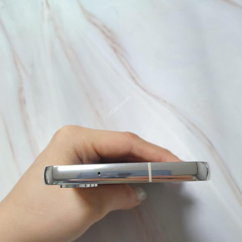 KT ������ S23 ũ�� 256G ������ �Ǹ��մϴ�