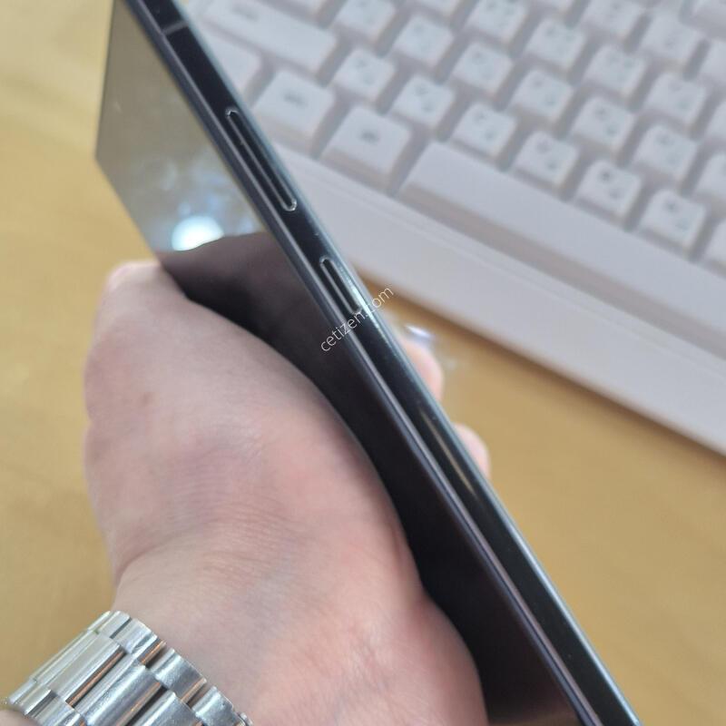 ������ S23 ��Ʈ�� 256 �׸� �ܻ���