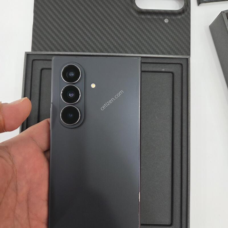 ������ ����7 512GB ���� �Դϴ�