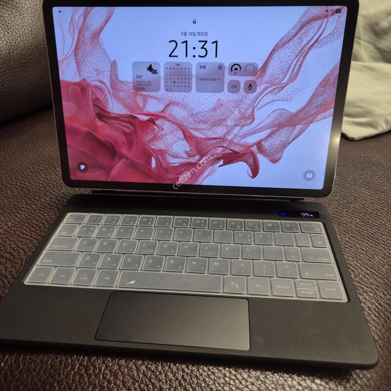 �������� S8 SM-X700