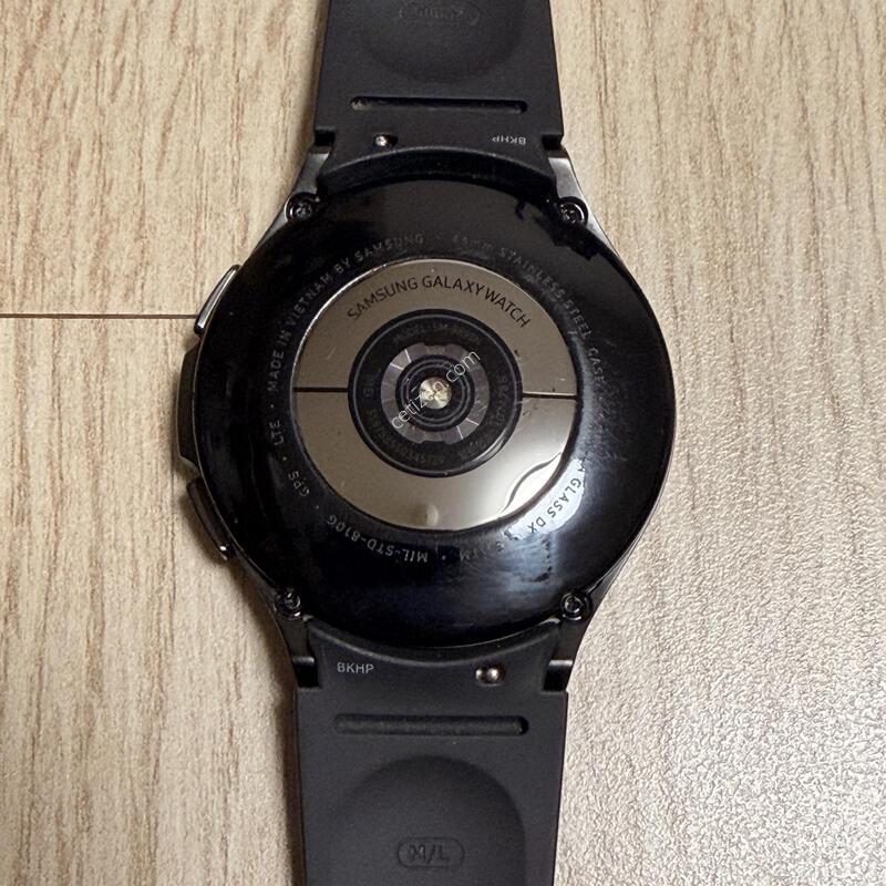 A�� R895 ������ ��ġ4 Ŭ���� 46mm LTE ����