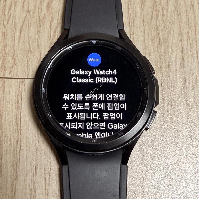 A�� R895 ������ ��ġ4 Ŭ���� 46mm LTE ����
