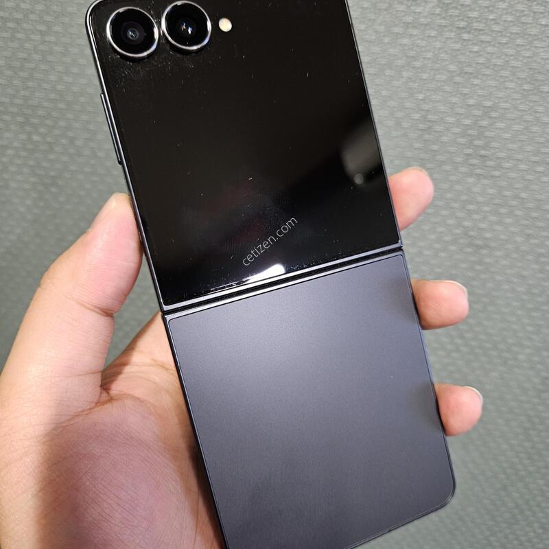 ������ Z�ø�7 512GB ���� �ȼ���2�� �ΰ��˴ϴ�