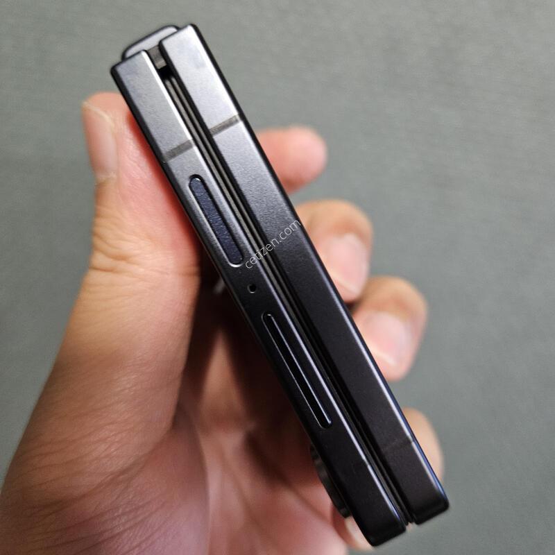 ������ Z�ø�7 512GB ���� �ȼ���2�� �ΰ��˴ϴ�