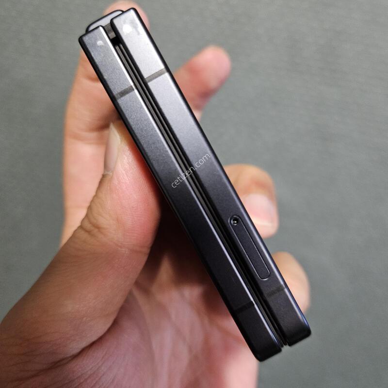 ������ Z�ø�7 512GB ���� �ȼ���2�� �ΰ��˴ϴ�