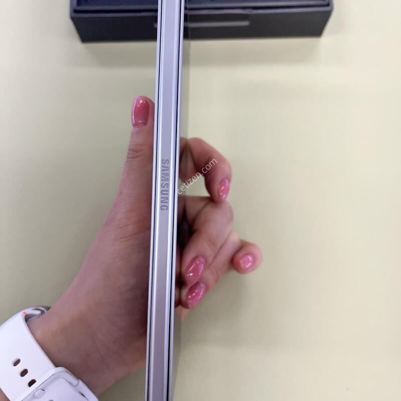����������7 512GB