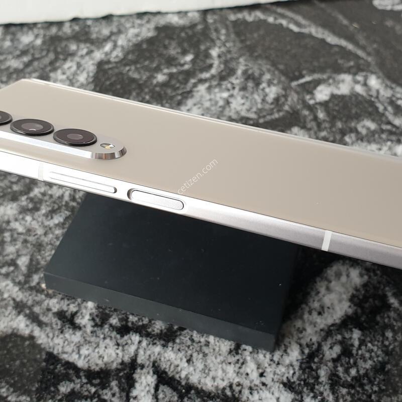 SK ������Z����3 (F926N) �ǹ� 512�Ⱑ (0024449)