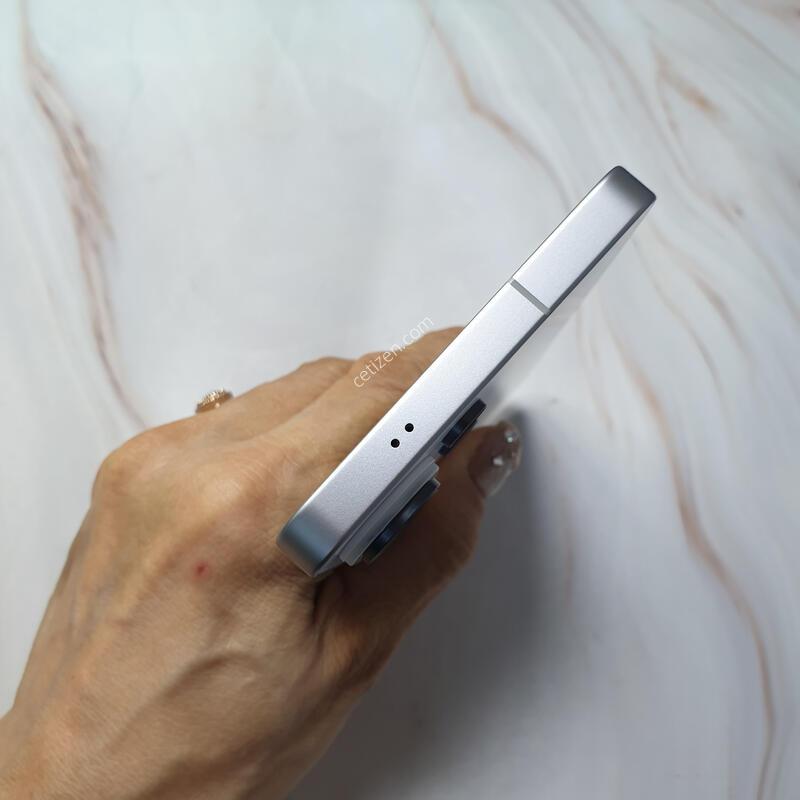 SK ������ S26��Ʈ�� ȭ��Ʈ 256G S�� �Ǹ��մϴ�