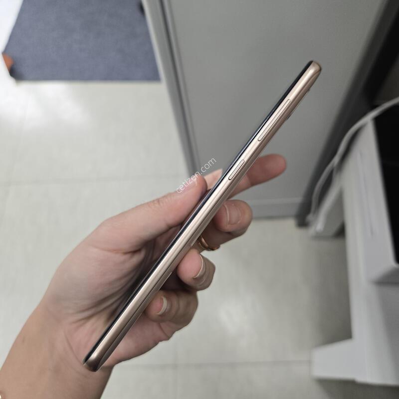 ������ ���̵�4 ��� 32GB  ��������