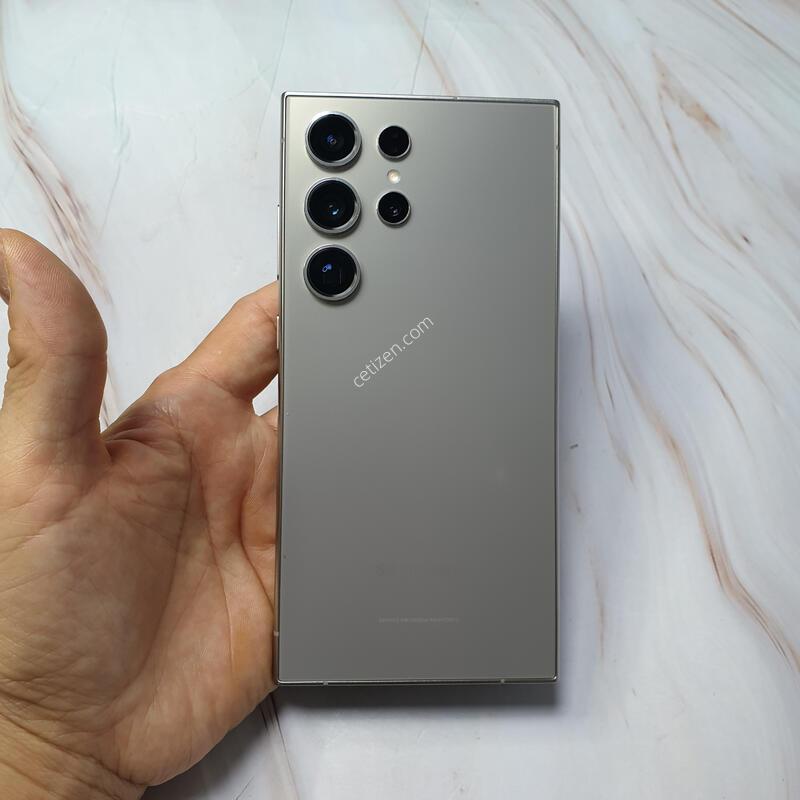 LG ������ S24��Ʈ�� ƼŸ���׷��� 256G S�� �Ǹ��մϴ�
