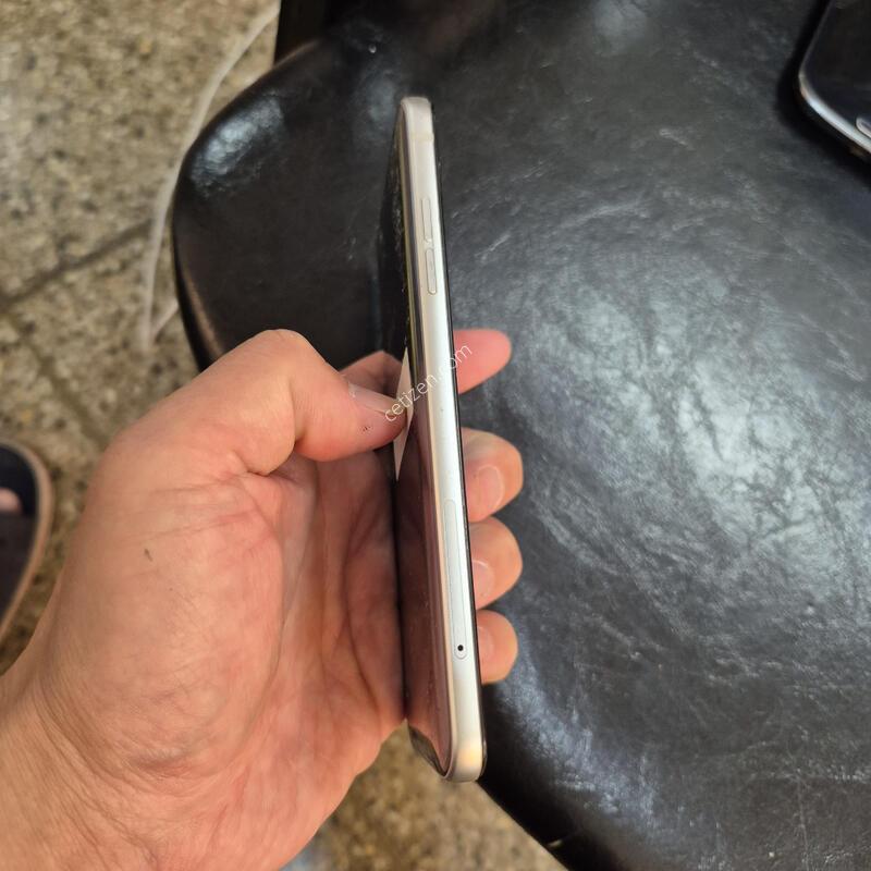 LG Q6