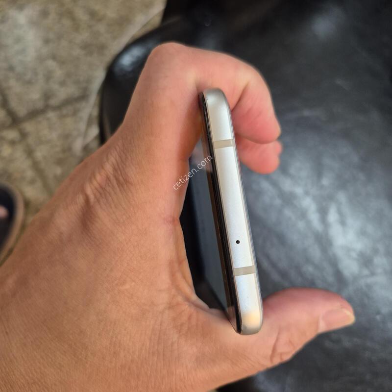 LG Q6