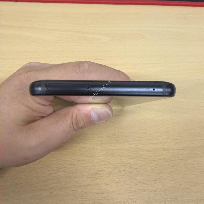 LG Q9 ���� 64GB
