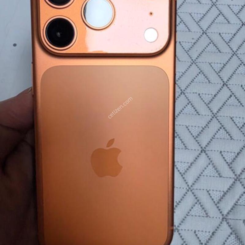 ������ 17pro ���� 256  ������ s��