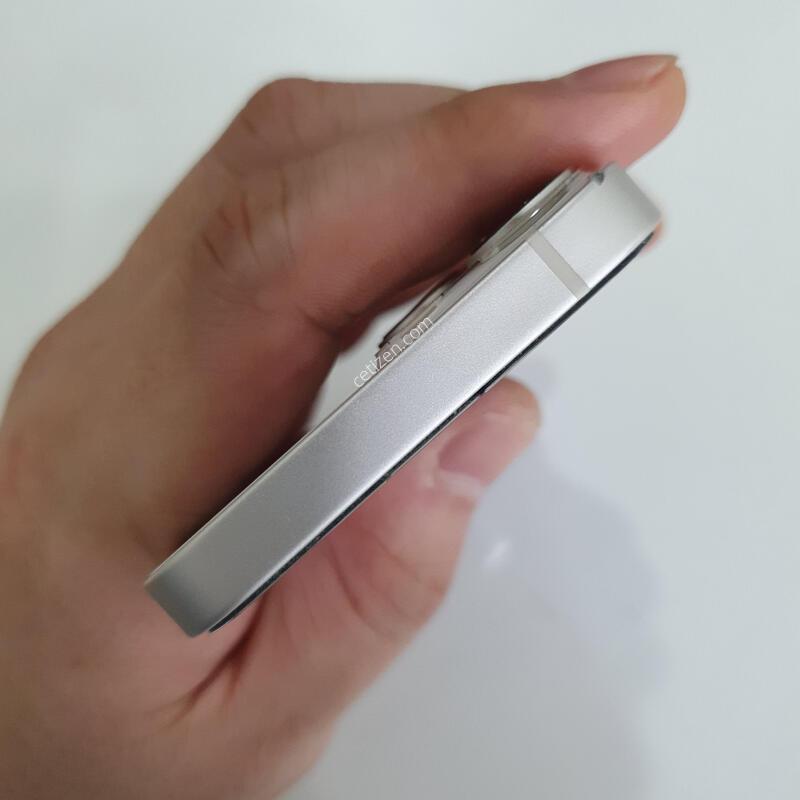 ������13�̴�128G ���ܻ� ���±� �߰��� �����