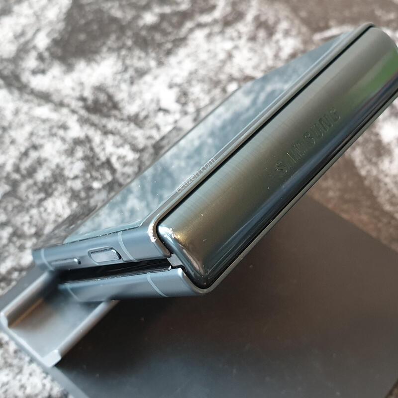 KT ������Z�ø�3 (F711N) �׸� 256�Ⱑ (4206879)