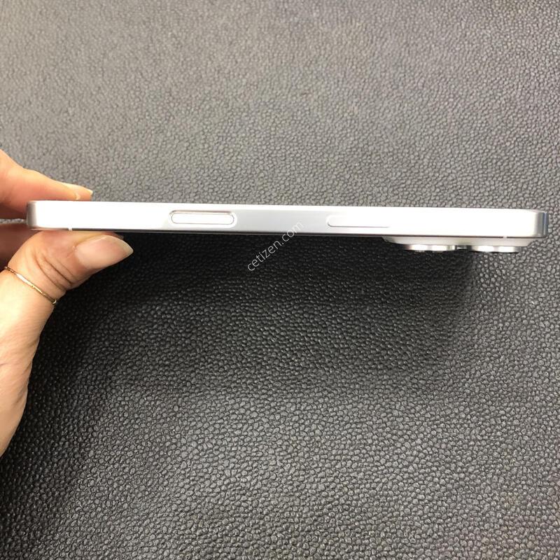 ������16���� ȭ��Ʈ 256G,�ܰ� ƯA��,����������,�����ϰ� �Ǹ��մϴ�
